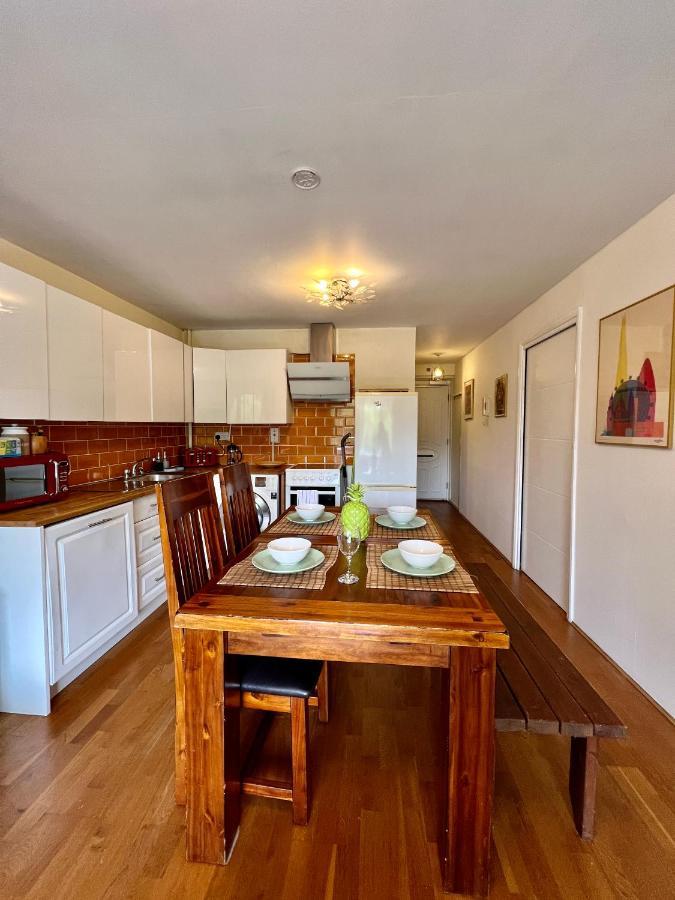 לונדון Great 2 Bedrooms Apartment 15 Mins From The Centre מראה חיצוני תמונה