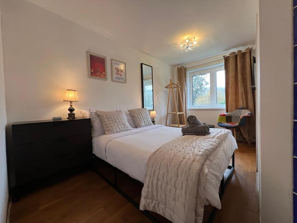 לונדון Great 2 Bedrooms Apartment 15 Mins From The Centre מראה חיצוני תמונה